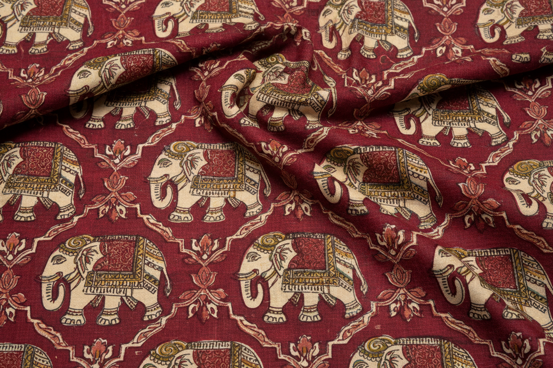 Traditional Ethnic Dresses for Women That Fit Today’s Lifestyle – Aindri Couture