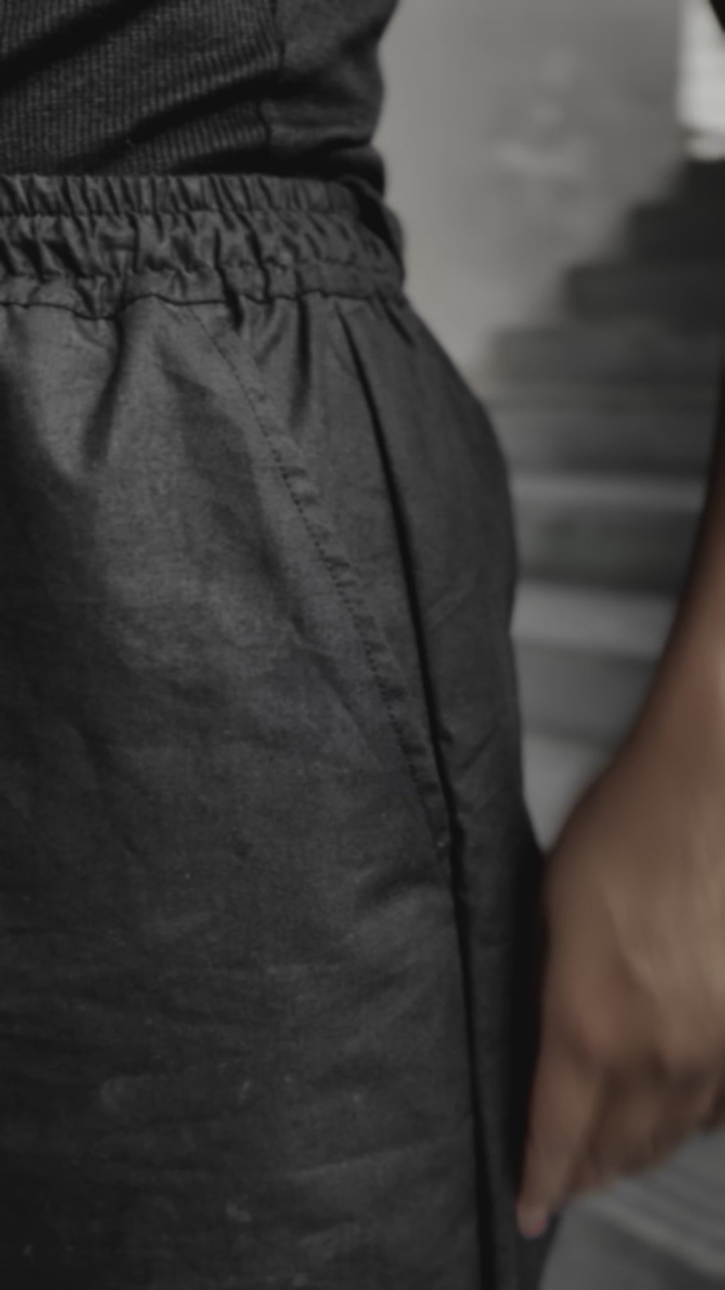 Women Solid Black Straight Fit Cotton Poplin Trousers