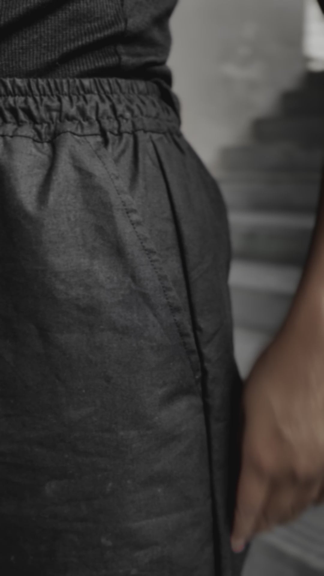 Women Solid Black Straight Fit Cotton Poplin Trousers